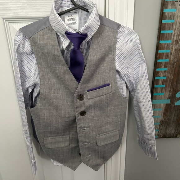 Kids 4 piece Calvin Klein suit - vest, pants, button down shirt, and tie. - Picture 1 of 3